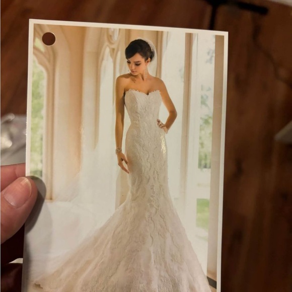 Stella York wedding dress - Size 14 - Picture 2 of 7